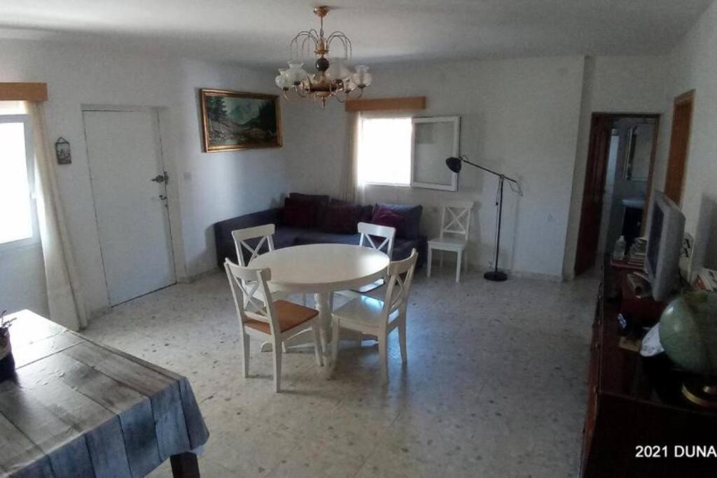 Numancia 12 Villa Santa Maria de la Alameda ภายนอก รูปภาพ